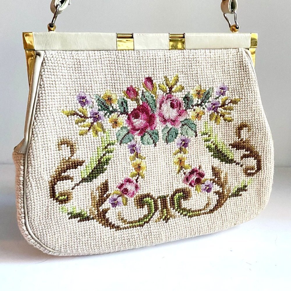 Vintage Ivory Floral Needlepoint Pretty Cute Top Handle Bag